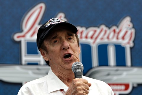 Jim Nabors sings "Back Home in Indiana" 2013